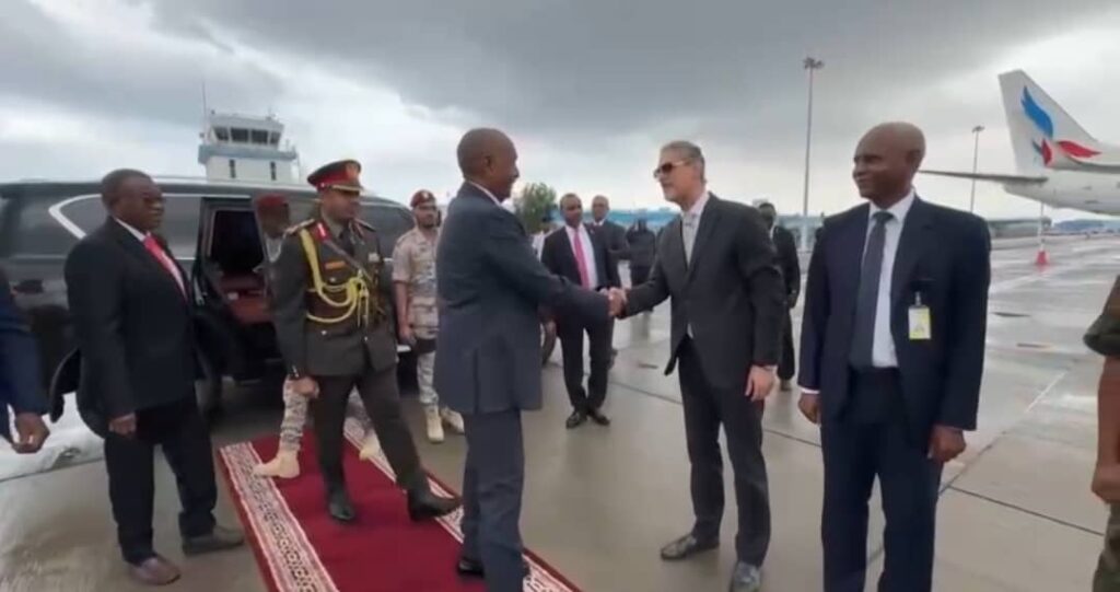 رئيس مجلس السيادة السوداني البرهان يغادر البلاد 1 رئيس مجلس السيادة عبدالفتاح البرهان