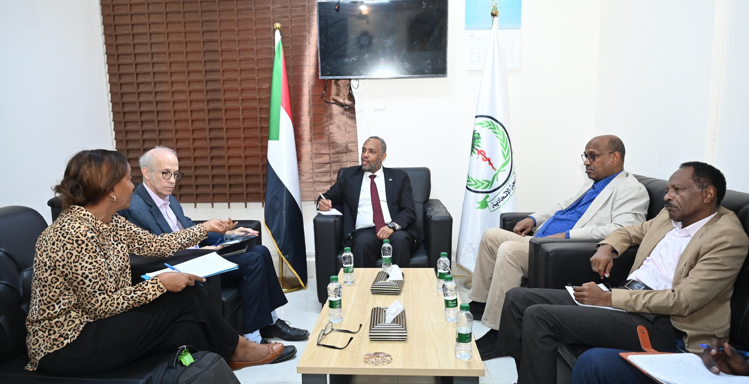 تفاصيل إجتماع وزير الصحة السوداني بممثل منظمة اليونسيف بالسودان 1 IMG 20241205 WA0059