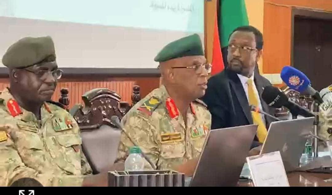 وزارة الدفاع في السودان تقول إنها تحتفظ بحق الرد على العدوان الإماراتي التشادي 1 قادة وزارة الدفاع
