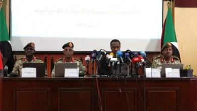 وزير الثقافة والإعلام خالد الإعيسر