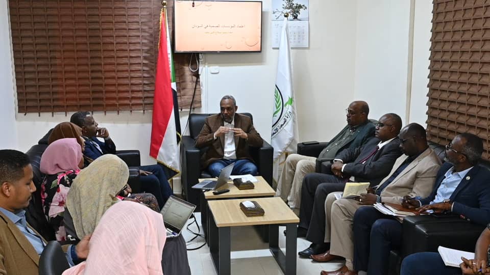 المجلس السوداني للاعتماد بحث استعادة اعتماد المؤسسات الصحية السودانية 1 IMG 20250315 WA0066