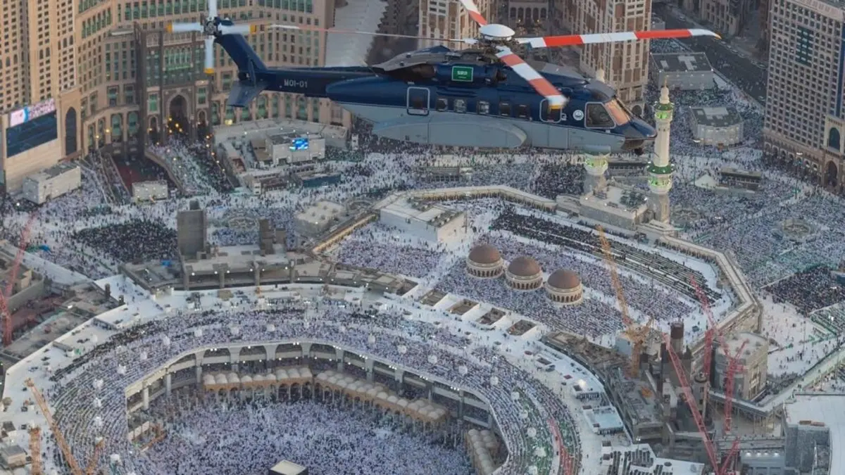 هبوط اضطراري في الحرم والإسعاف يهرع للمكان 1 هبوط طائرة مروحية بالحرم المكي