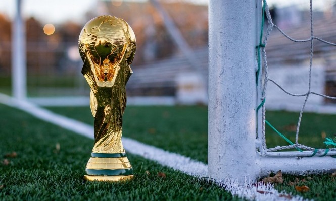 13 منتخب تأهلت للعب في كأس العالم 2026 1 الكشف عن الملصقات الرسمية لمدن مونديال 2026