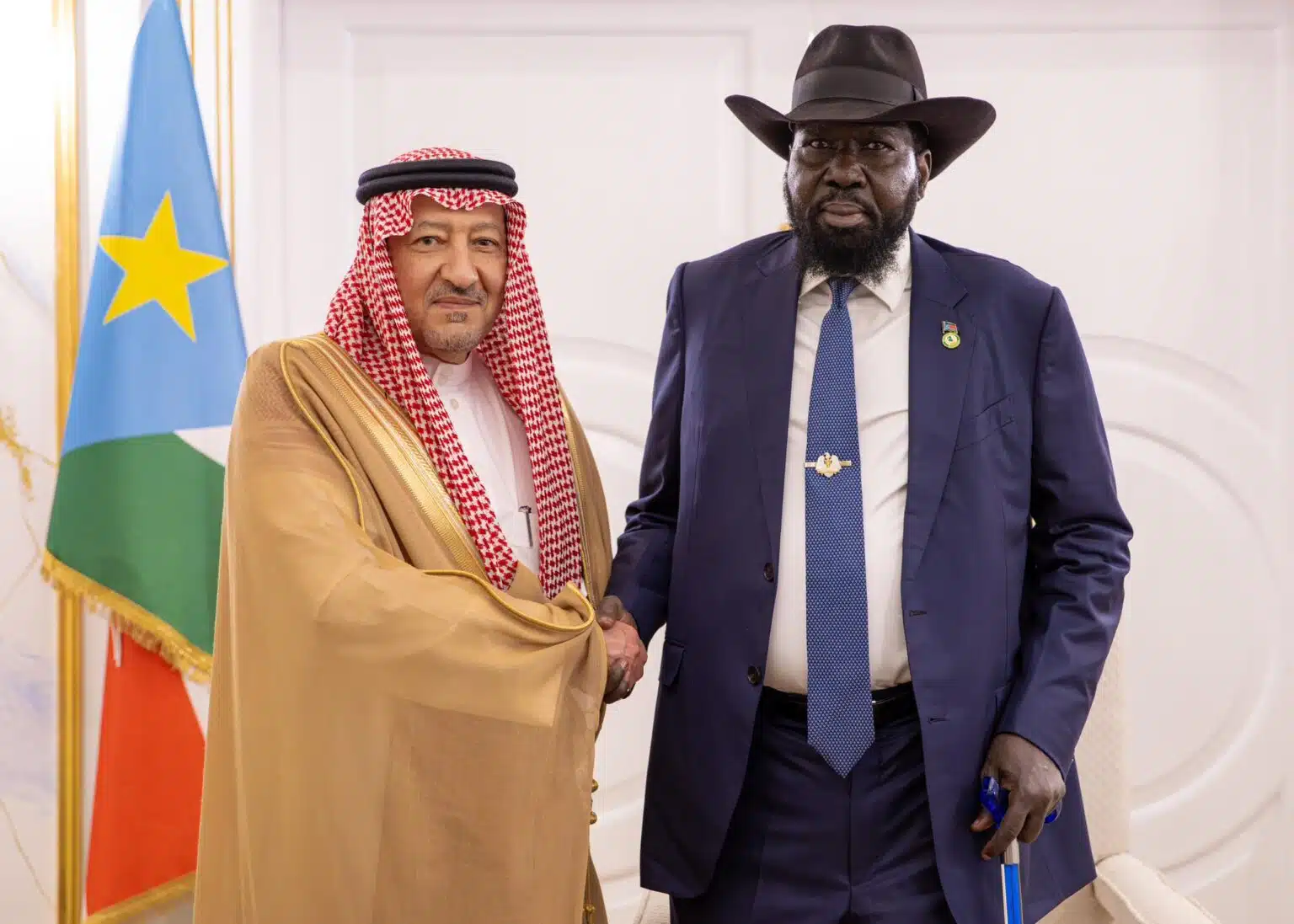 مسؤول سعودي يزور جوبا أديس أبابا نيرروبي هل المملكة باتت أقرب للسودان من الإمارات؟ 5 ٢٠٢٥٠٣٢١ ٠٢٢١٥٠