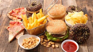 احذر تناول الوجبات بسرعة لهذه الأسباب