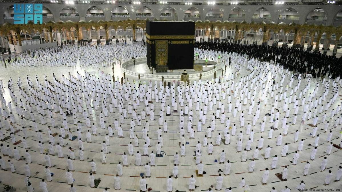 السعودية تضع ضوابط للحجاج قبل السفر إلى السعودية 1 السعودية تضع ضوابط للحجاج قبل السفر إلى السعودية