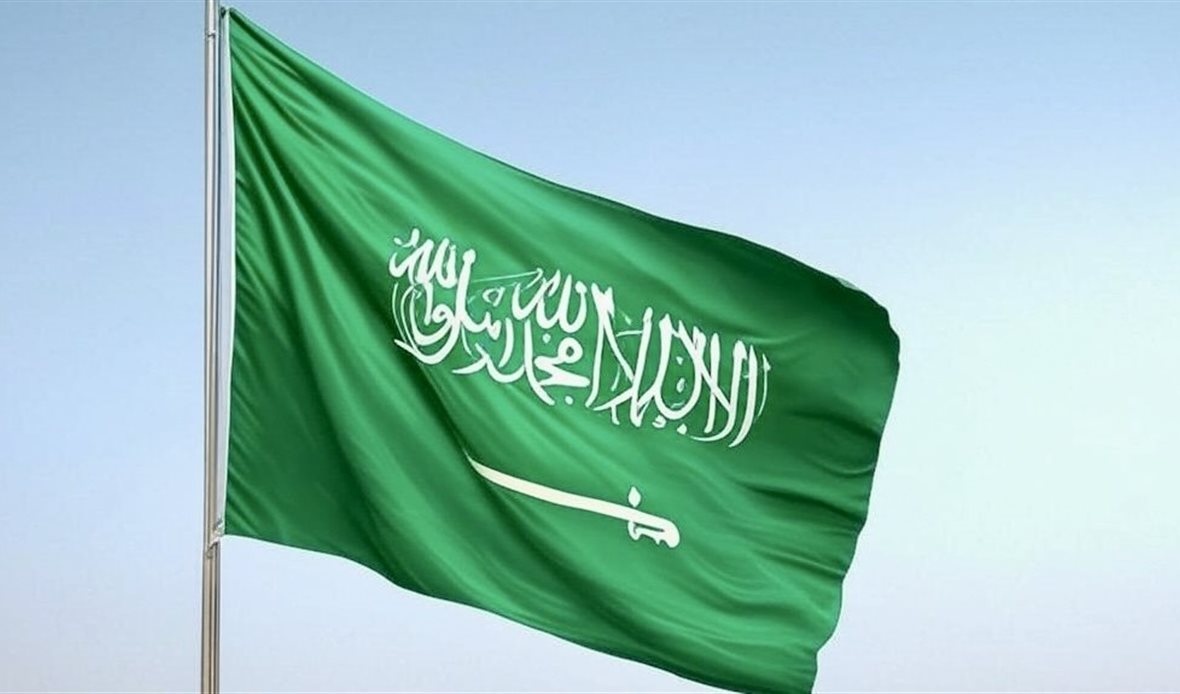السلطات السعودية تحسم جدل تجديد الزيارات1 1 السعودية توقف تأشيرات الزيارة العائلية ل 14 دولة، ما السبب