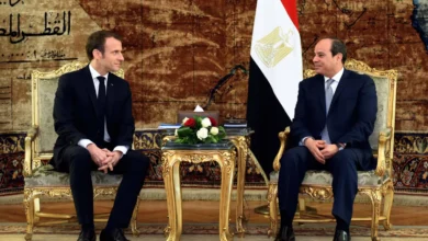 تجول السيسي مع الرئيس الفرنسي ماكرون في منطقة أثرية قديمة، ما السبب