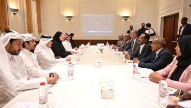 لقاء وزيرة التعاون الدولي قطرية وزير الصحة سوداني