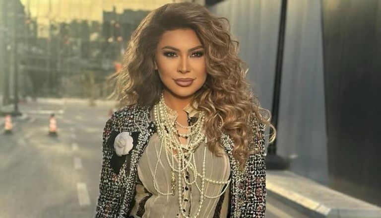بالفيديو.. سقوط الفنانة نوال الزغبي وهي تغني على المسرح في عيد الفطر 2025 1 سقوط الفنانة نوال الزغبي على المسرح