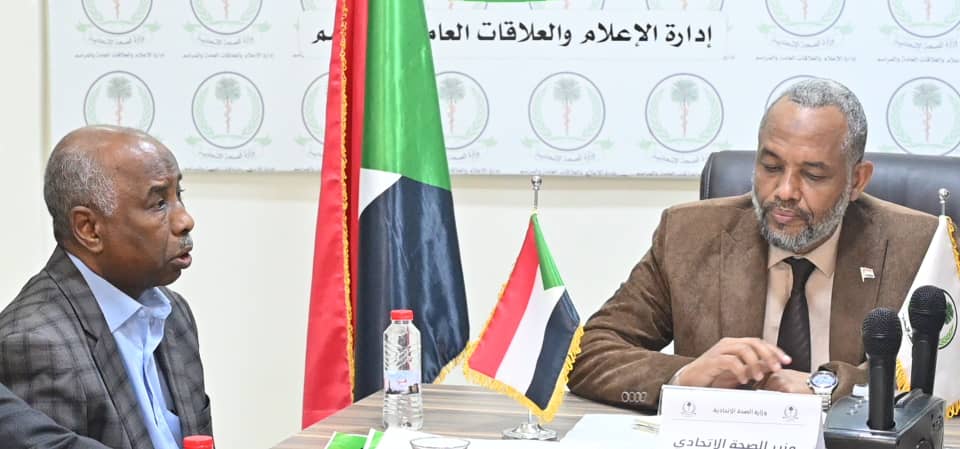 وزير الصحة الاتحادي يبحث دعم الخدمات الصحية مع وفد منطقة آبيي 1 وزير الصحة الاتحادي يبحث دعم الخدمات الصحية مع وفد منطقة آبيي