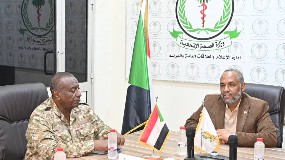 وزير الصحة الإتحادي يلتقي والي ولاية الجزيرة 1 IMG 20250501 WA0483