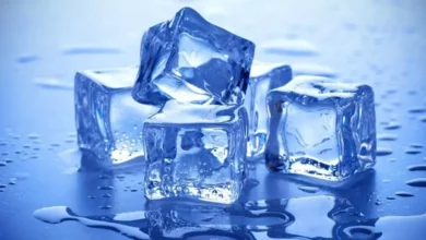 قطعة ثلج قد تقتل طفلك.. راقب طفلك جيداً
