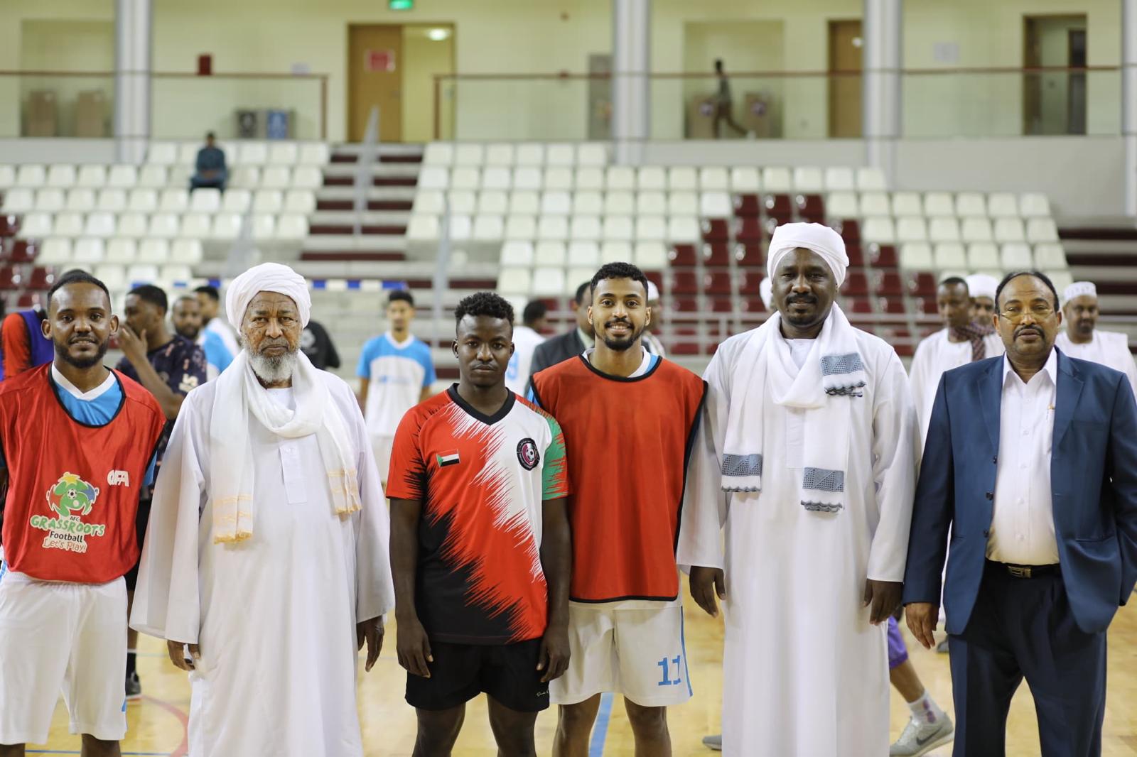 المركز الثقافي وصالة اسباير يحتضنان معايدة السفارة والجالية السودانية بقطر
