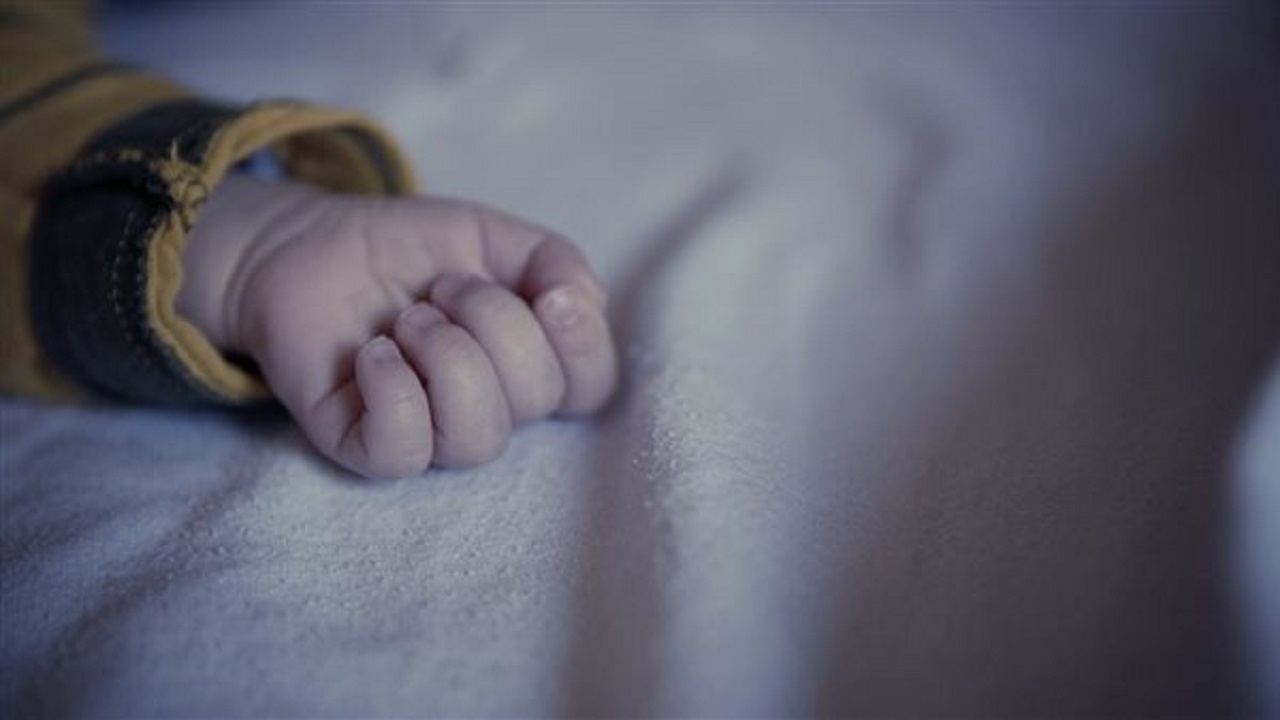 أم تقتل أطفالها الثلاثة في مصر.. تفاصيل القصة