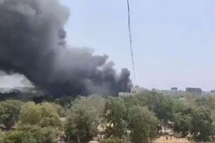 بالفيديو.. تحطم طائرة هندية كان على متنها 242 راكب 2 بالفيديو.. تحطم طائرة هندية كان على متنها 242 راكب