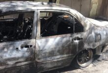 سائق يروي كيف نجا من سيارة تحترق وهو بداخلها