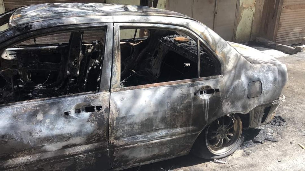 سائق يروي كيف نجا من سيارة تحترق وهو بداخلها 1 سائق يروي كيف نجا من سيارة تحترق وهو بداخلها