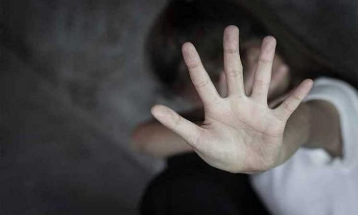 عمل خيري يتحول إلى فاجعة.. مقتل امرأة بعد إيواء مشرد في منزلها 1 عمل خيري يتحول إلى فاجعة.. مقتل امرأة بعد إيواء مشرد في منزلها