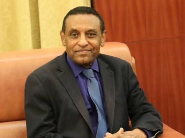 قراراً من مجلس الوزراء بشأن إهانة الحجاج السودانيين 1 كامل ادريس